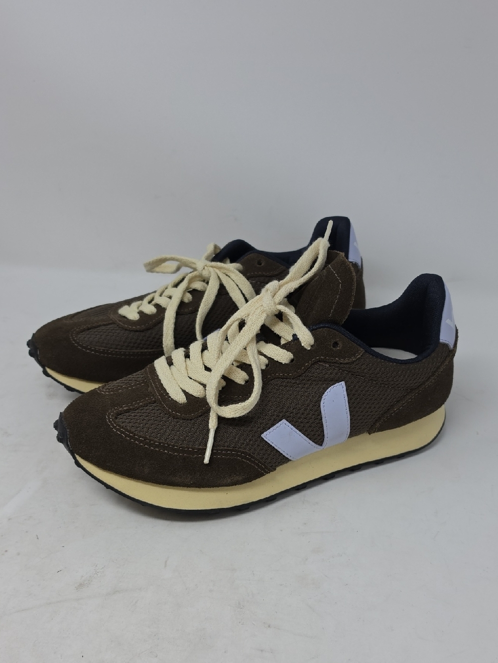 Veja Women's Brown Sneakers with Cream Laces and White Size 8
